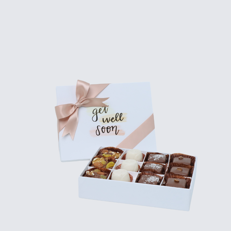 "GET WELL SOON" STAIN DESIGNED 12-PIECE CHOCOLATE HARD BOX