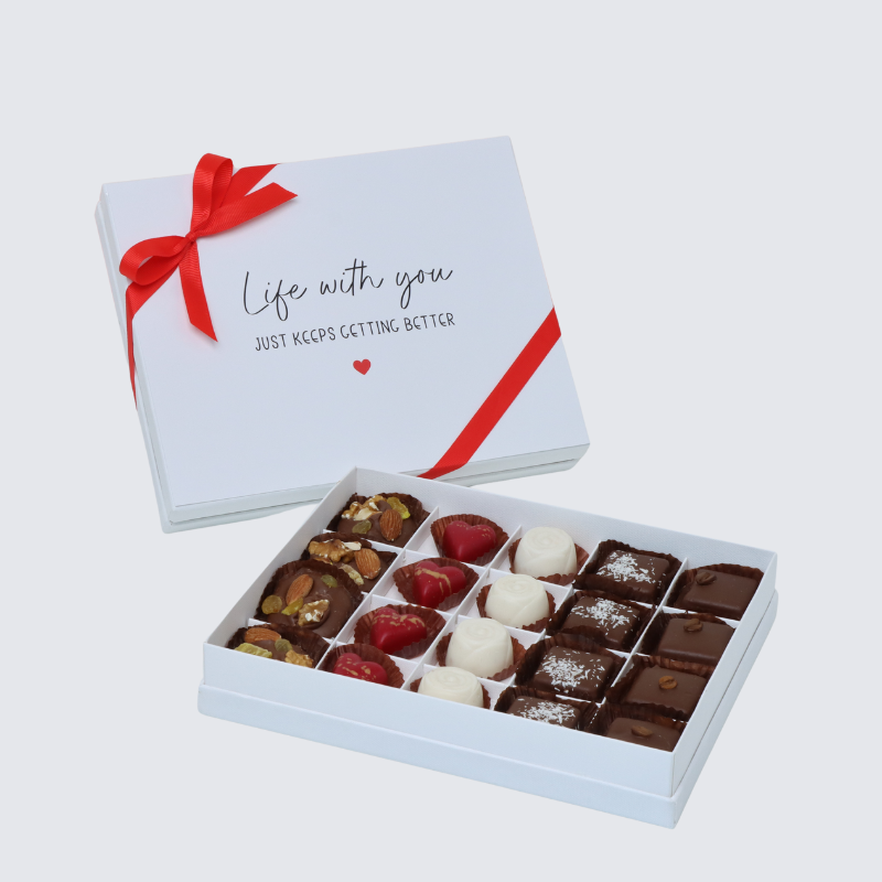 LOVE MESSAGE "LIFE WITH YOU" DESIGNED 20-PIECE CHOCOLATE HARD BOX