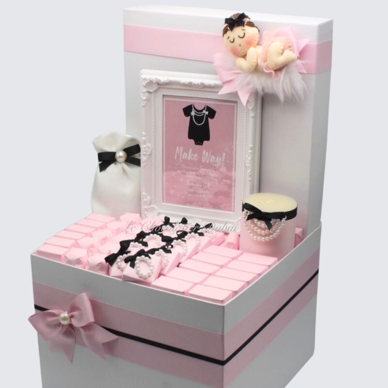 DIVA PEARLS BABY GIRL CHOCOLATE EXTRA LARGE HAMPER